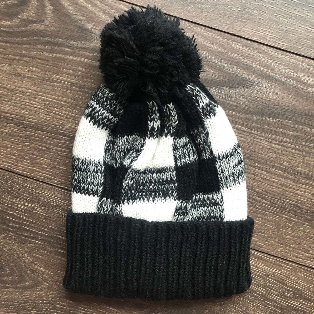 Boutique Mommy and Me Plaid Winter Hat Set - Picture 2 of 3